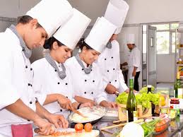 DIPLOMA IN HOTEL MANAGEMENT & CATERING TECHNOLOGY